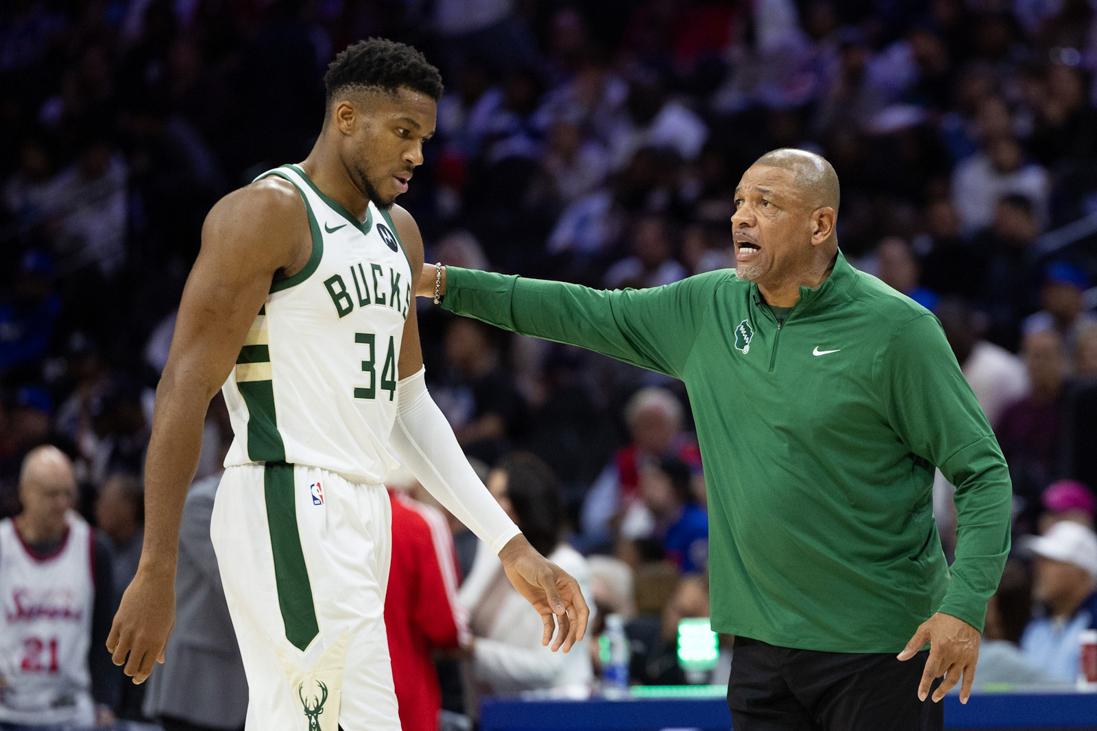 Parah nih, Doc River Bisa Membuat Bucks Kehilangan Giannis Antetokounmpo loh