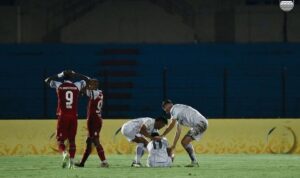 Kabar Persib, Dedi Kusnandar Alami Patah Tulang Fibula Kaki Kanan