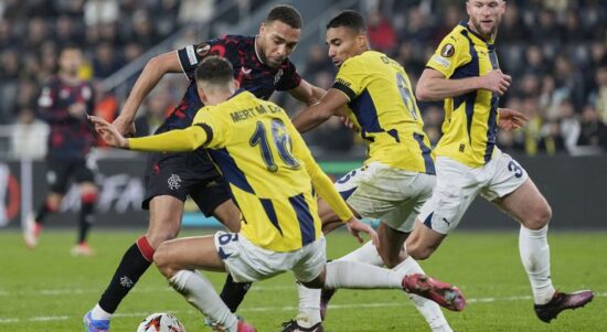 Fenerbahce Berada di Tepi Jurang Kehancuran