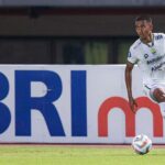 Momen Tak Terlupakan Kakang Rudianto: Juara Bareng Persib, Lalu Bungkam MU Bersama ASEAN All Stars!