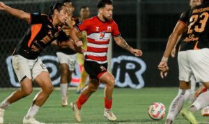 Prediksi Bolazola, Semen Padang vs Madura United 4 Mei 2025