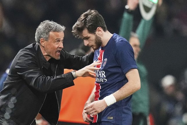 Khvісhа Kvaratskhelia (PSG)