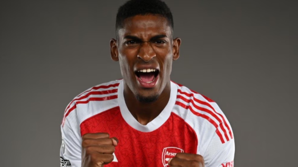 Cristhian Mosquera Resmi Gabung Arsenal, Rekrutan Kelima The Gunners