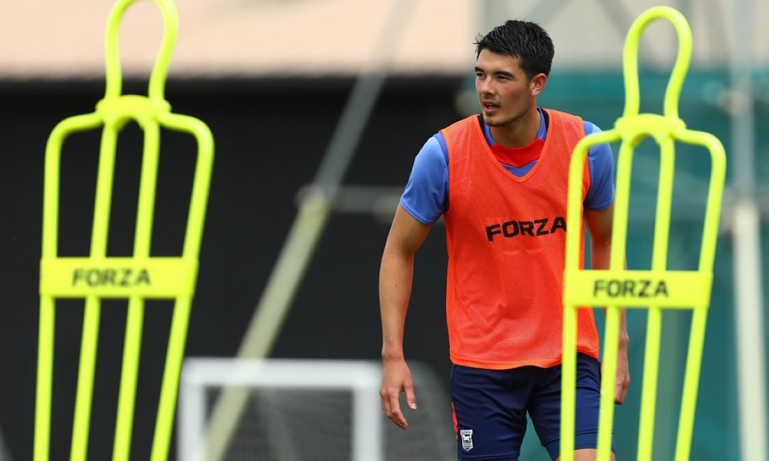 Bek Timnas Indonesia Elkan Baggot Resmi Kontrak Baru di Ipswich Town