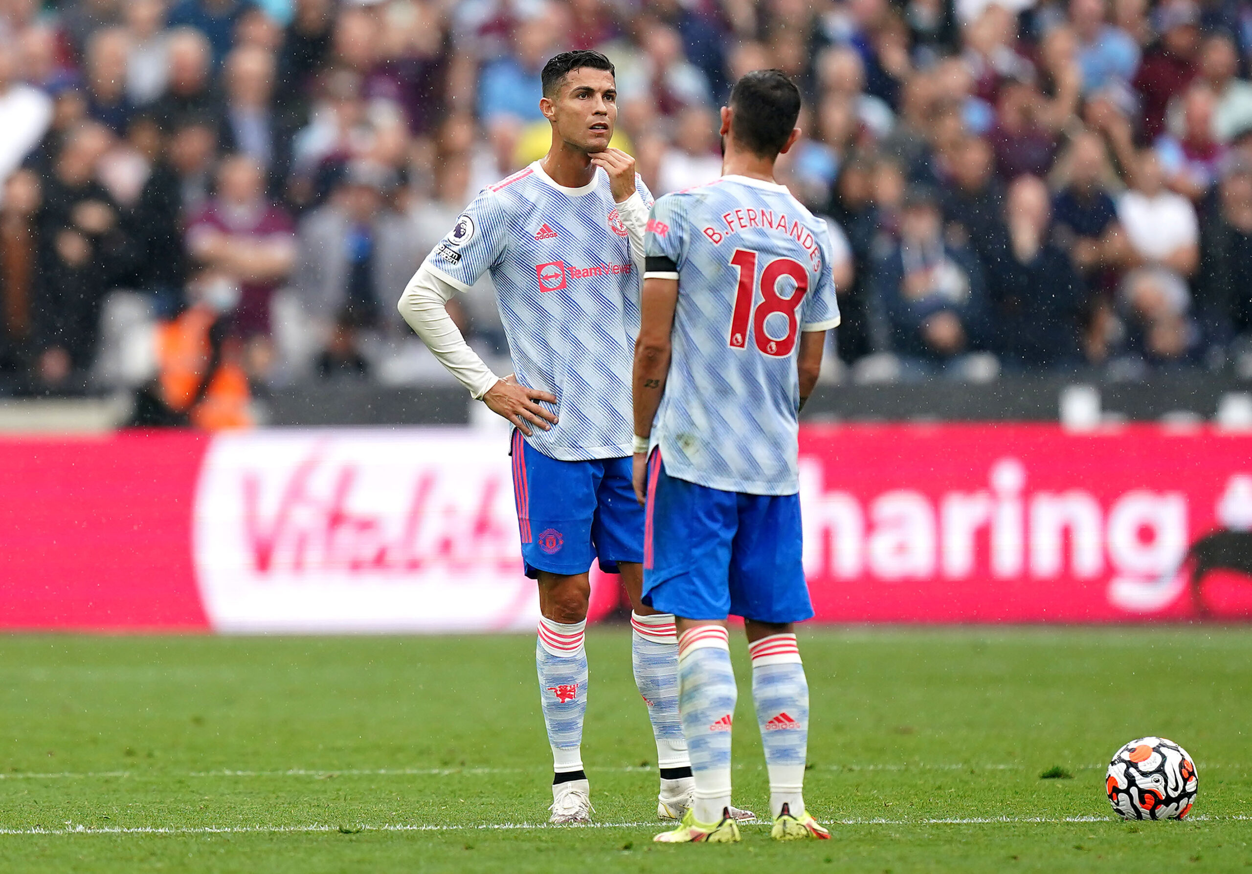 Tolak Ronaldo, Bruno Fernandes Bertahan di Manchester United