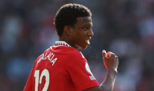 Bek Man United Tyrell Malacia Siap Susul Onana ke Liga Turki