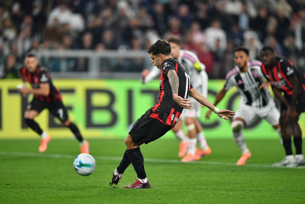 Allegri Pasang Badan untuk Pulisic Usai Gagal Penalti saat Juventus vs AC Milan