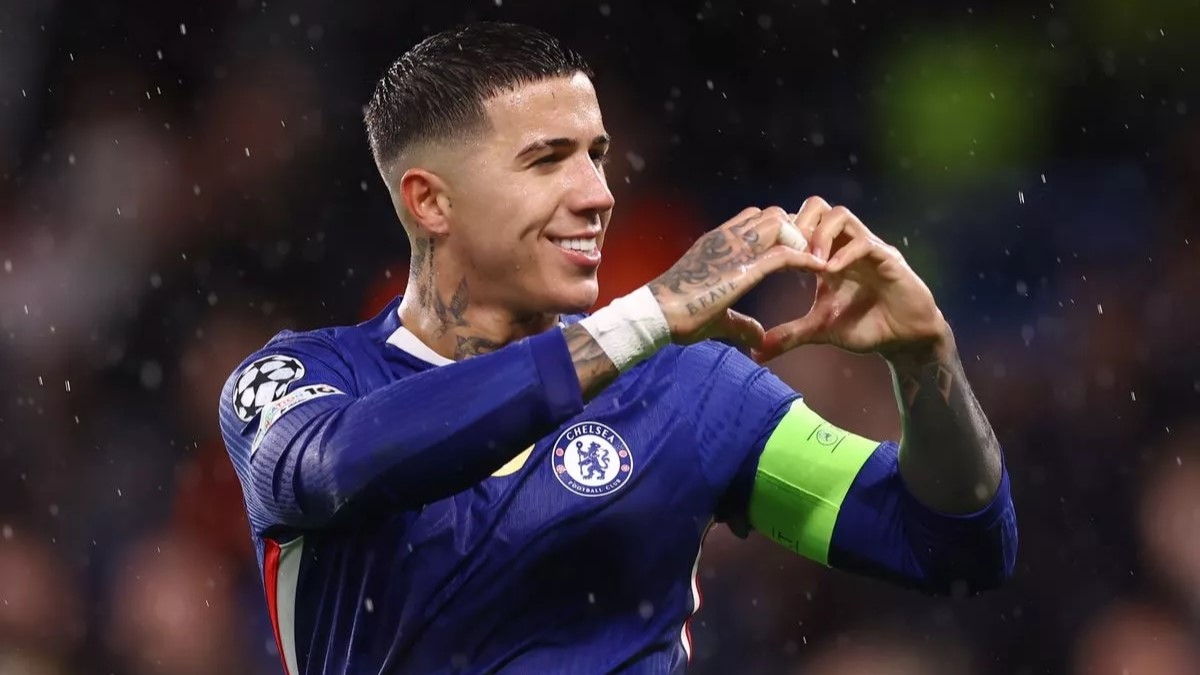 Enzo Fernandez Disebut Bakal Jadi Pemimpin Chelsea seperti John Terry Enzo Fernandez Disebut Bakal Jadi Pemimpin Chelsea seperti John Terry