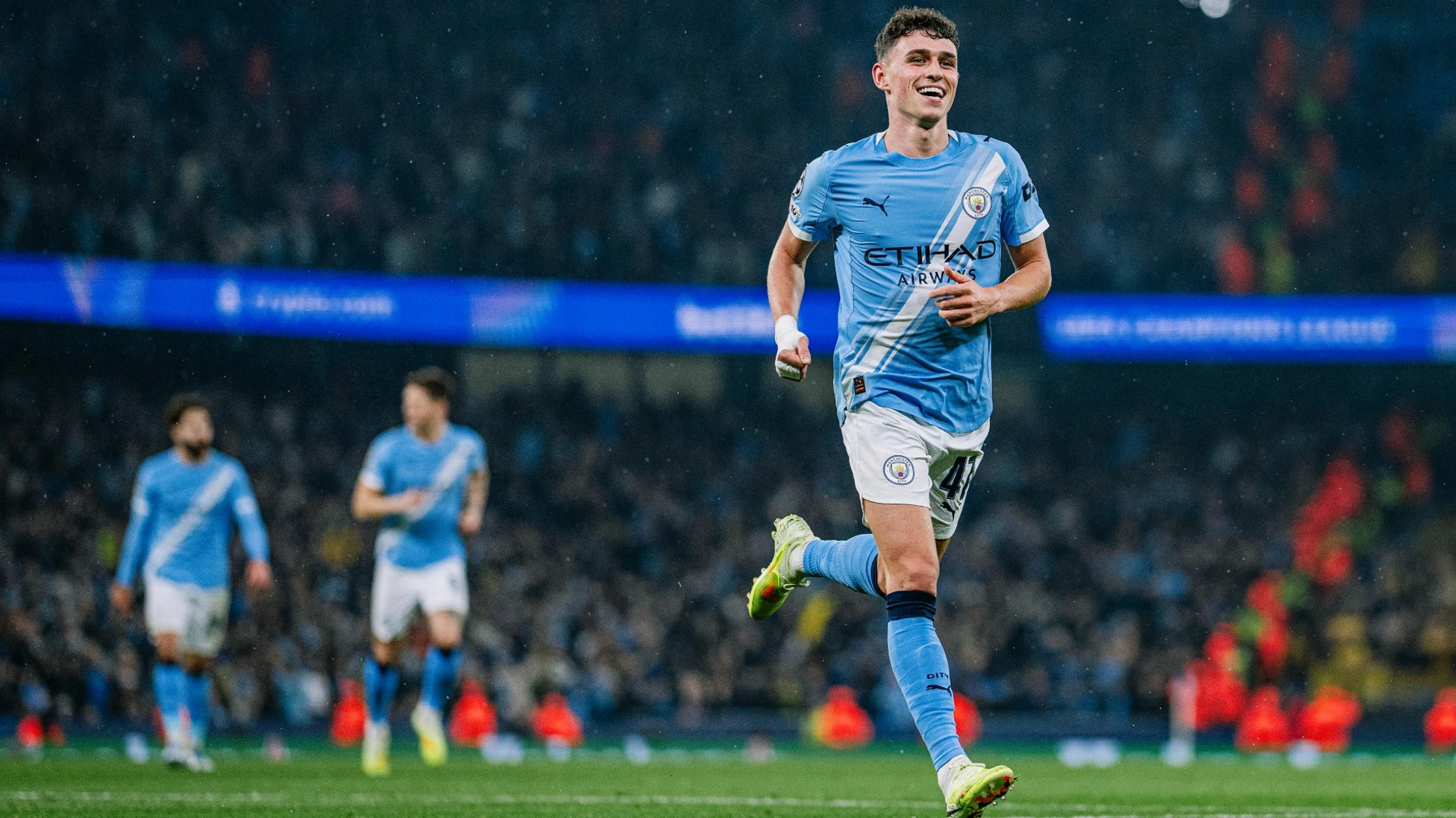 Foden Menggila saat Man City Bantai Dortmund, Guardiola: Dia Telah Kembali