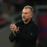 Usai Barcelona Ditahan 3-3, Flick Ogah Ubah Cara Bertahan Timnya Usai Barcelona Ditahan 3-3, Flick Ogah Ubah Cara Bertahan Timnya