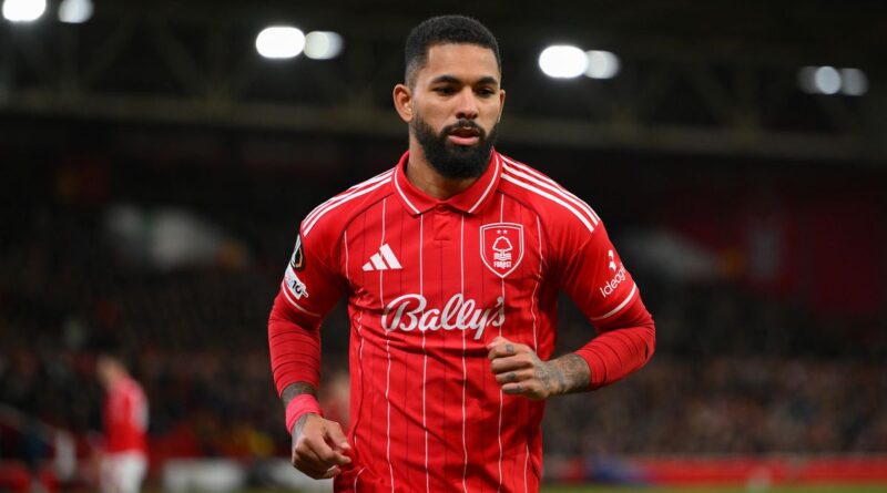 Perkuat Lini Tengah, Chelsea Ingin Rekrut Douglas Luiz di Bursa Transfer Januari