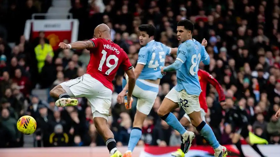 Hasil Pertandingan Liga Inggris Pekan ke-22: Manchester United Rajai Derbi, Arsenal dan Liverpool Tersandung