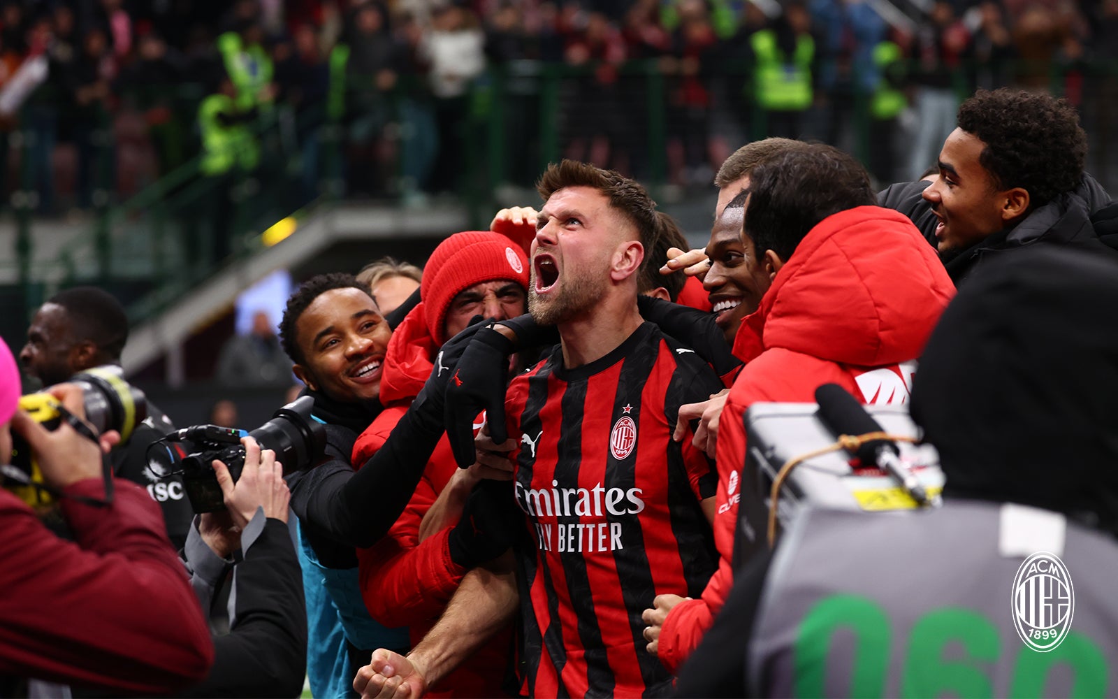 Hasil Pertandingan Serie A Pekan ke-21: Duo Milan Kompak Menang Tipis, Juventus Tergelincir di Sardegna