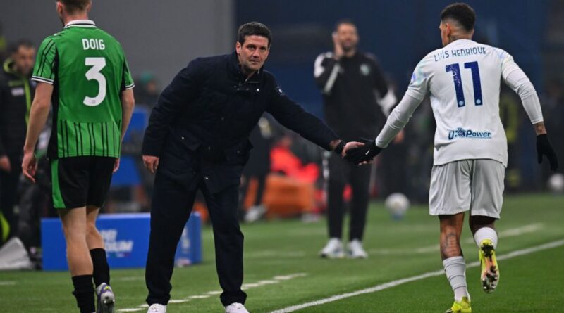 Bantai Sassuolo 5-0, Chivu Ingatkan Inter Milan Jangan Terbuai Gelar Juara