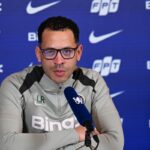 Chelsea Siap Jamu Burnley, Rosenior Tidak Peduli Lawannya Siapa