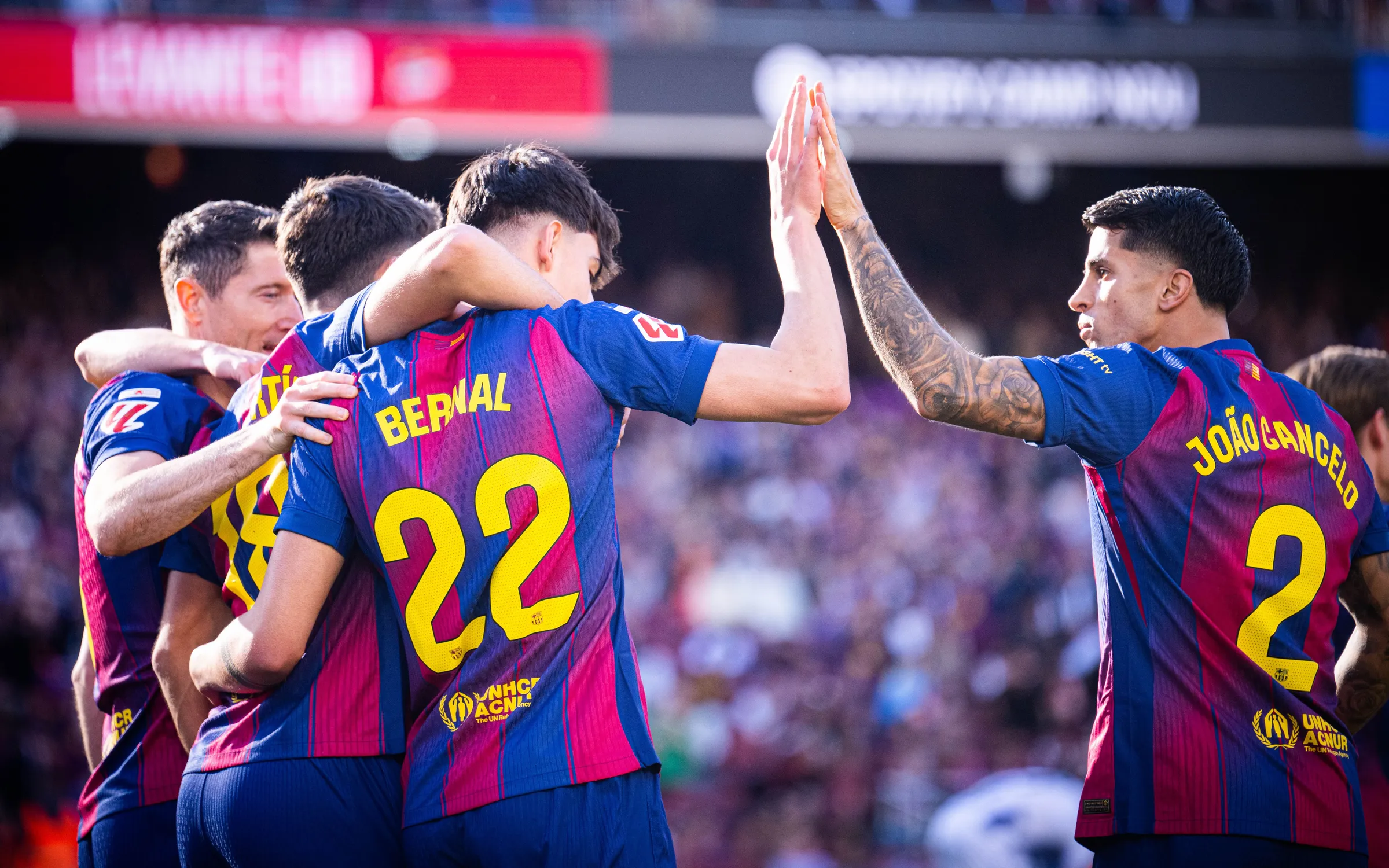 Hasil Pertandingan La Liga Pekan ke-25: Real Madrid Tumbang di El Sadar, Barcelona Pesta Gol di Kandang