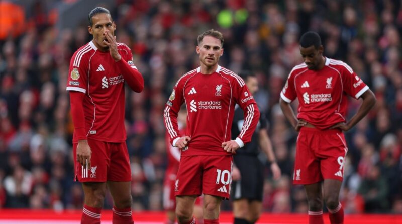 Carragher Kutuk Penampilan Liverpool saat Hadapi Tottenham