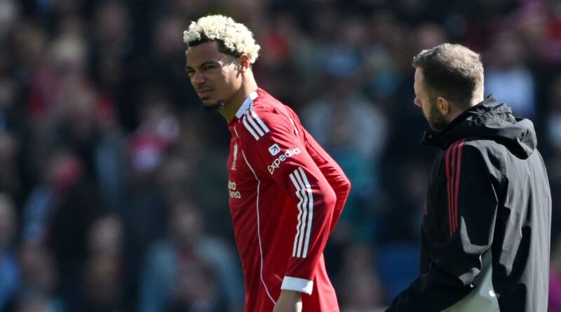 Hugo Ekitike Keluar Lapangan Sambil Menangis, Arne Slot Beri Kabar Terbaru