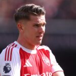 Viktor Gyokeres Soroti Kondisi Rumput Usai Arsenal Tumbang di Kandang