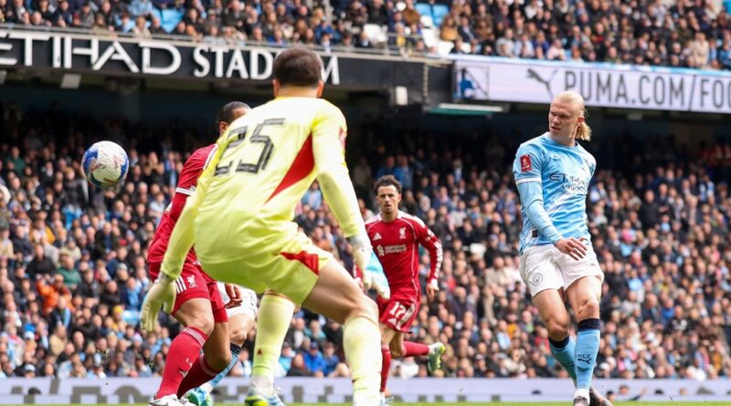 Haaland Cetak Hat-trick, Man City Hancurkan Liverpool 4-0 di Perempatfinal Piala FA