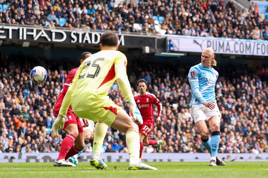 Haaland Cetak Hat-trick, Man City Hancurkan Liverpool 4-0 di Perempatfinal Piala FA