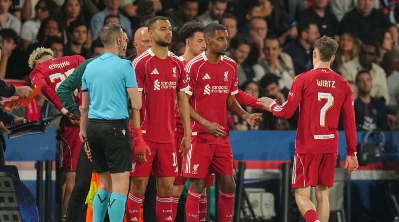 Arne Slot Tegaskan Tetap Merasakan Dukungan Penuh di Liverpool