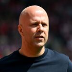 Arne Slot Optimistis Tetap di Liverpool Meski Tekanan Suporter Meningkat