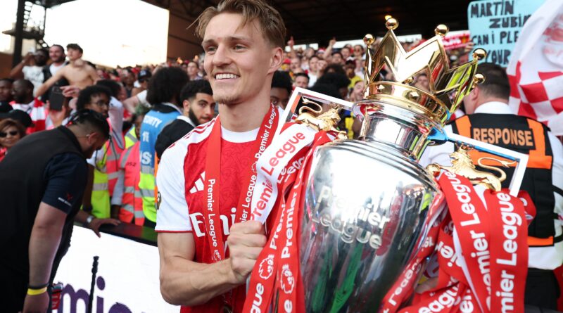 Odegaard Puas Patahkan Kritik Keraguan Publik Usai Arsenal Angkat Trofi