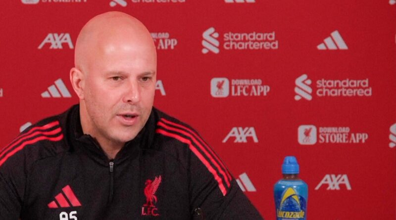 Arne Slot Waspadai Identitas Taktik Chelsea bersama Calum McFarlane