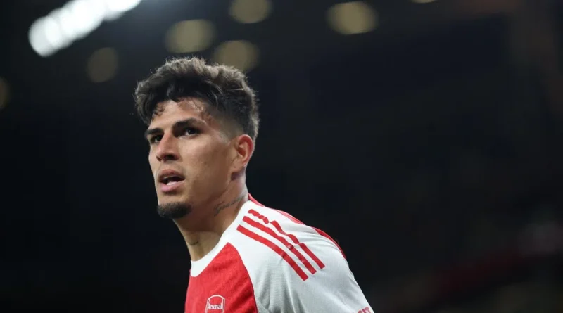 Arsenal Permanenkan Piero Hincapie dengan Kontrak Lima Tahun