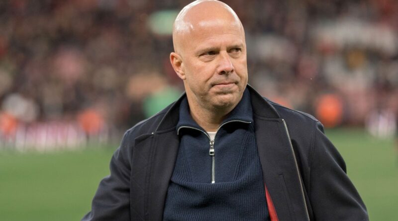 Belum Seminggu Dipecat Liverpool, Arne Slot Langsung Tolak Tawaran Fulham