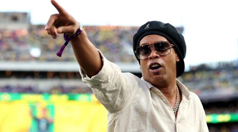 Ronaldinho Bikin Geger Dunia, Comeback di Usia 46 Tahun dan Gabung Klub Serie C Italia