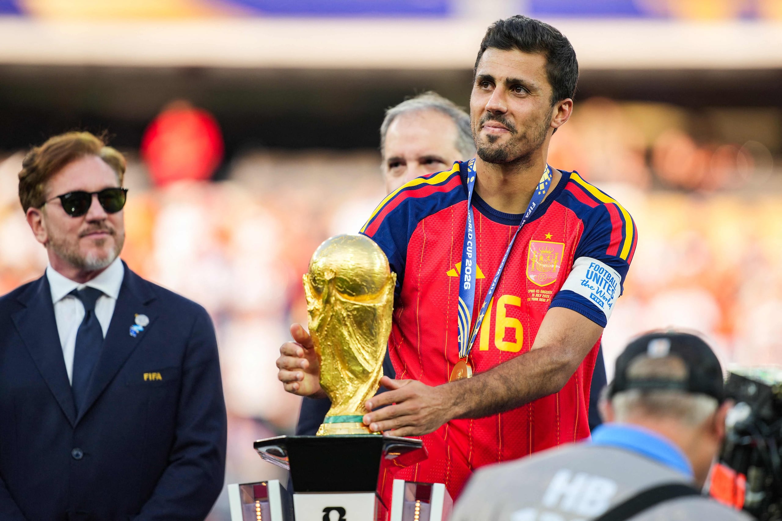 PSG Mundur dari Perburuan Rodri, Real Madrid Kini Jadi Pesaing Terdepan