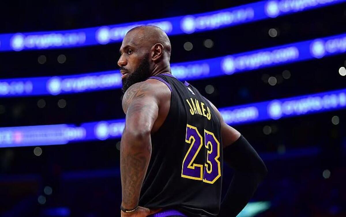 LeBron Bikin Sejarah Lagi! Rela Potong Gaji 93 Persen Demi Gabung Sixers
