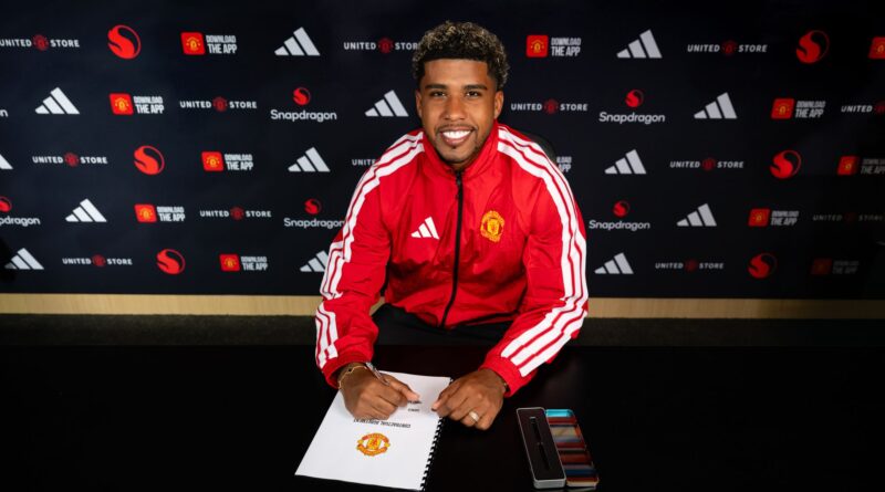 Manchester United Resmi Rekrut Andrey Santos dari Chelsea
