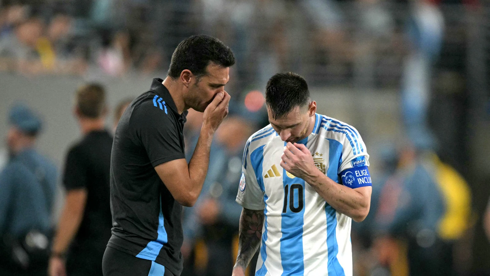 Scaloni Buka Suara soal Tuduhan Argentina Diuntungkan FIFA dan Wasit