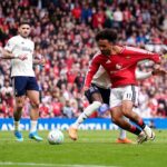 Juventus Bidik Joshua Zirkzee, Striker Man United Masuk Daftar Belanja Si Nyonya Tua