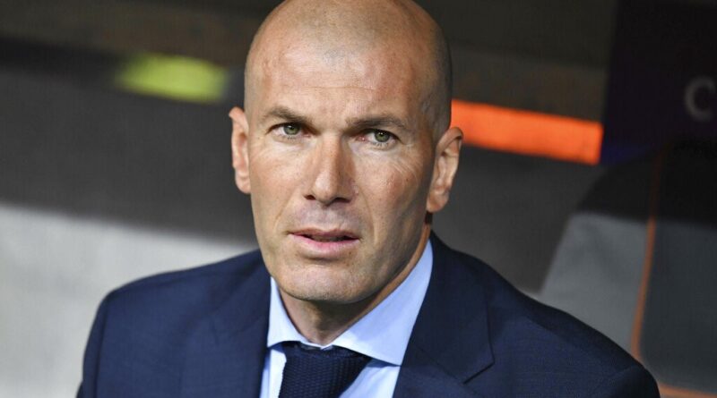 Zinedine Zidane Segera Resmi Melatih Timnas Prancis, Akhiri Era Didier Deschamps